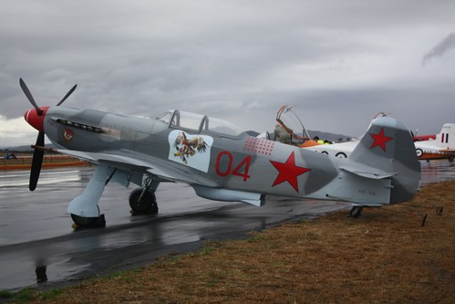 Warbird picture - Yak-9