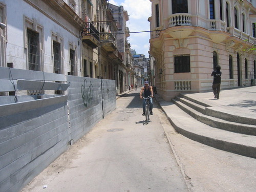 Street scene near Old Habana