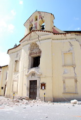 Santa Maria Church in Paganica, damaged by 2009 L'Aquila Earthquake. CC-BY-NC by Flickr user pablo72.