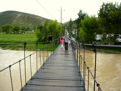 Puente colgante de Otuzco