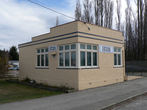  built in 1950 by Teddy Woods, the first dentist in the Ranfurly area.