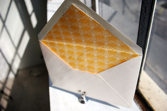 Yellow envelope liner - Smock