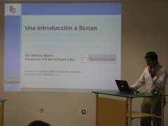 Inicio de la charla sobre SCRUM (by jmerelo)
