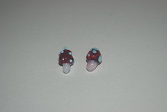 Mini mushroom beads
