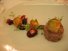 duck tartare with dried strawberries and tater tots