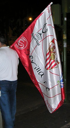 20070517 Seville: futbol fan with flag