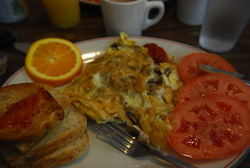 Cheddar and mushroom omelete @ The Nook