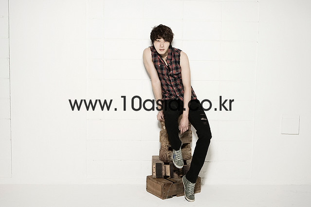 Jung Il Woo Photoshoot With 10Asia