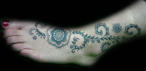 Feet With Tattoos Tatuaje Estilo Henna Pupa Tattoo Granada