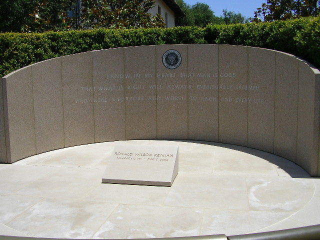 Reagan grave