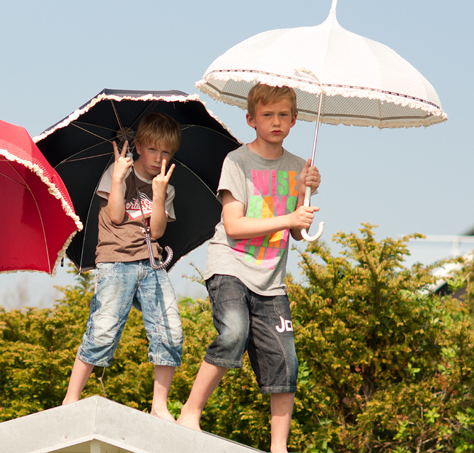 boys_umbrella
