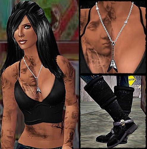 Tattoo: Tramp Stamp Tattoos, Epitome. Necklace: +SPICA, V-bass necklace