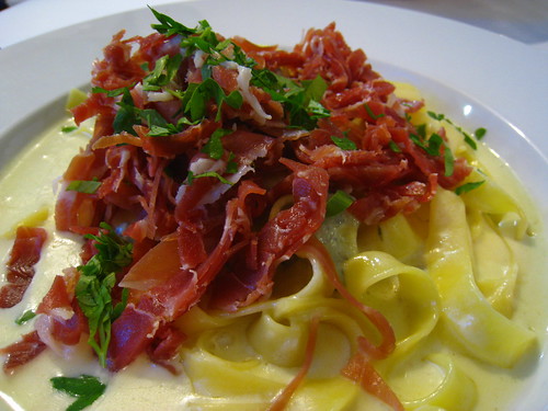 Fettucine Gorgonzola e Parma Ham