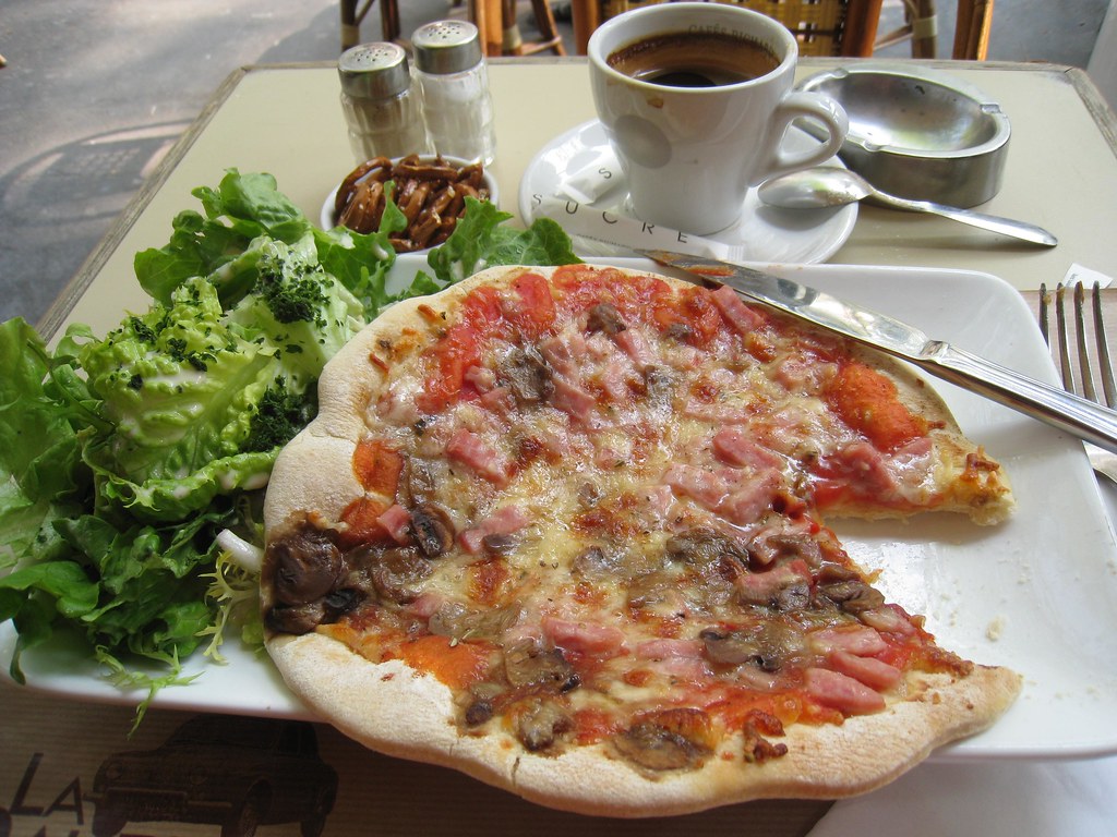 Ham & Mushroom Pizza & Salad at La Dauphine Cafe
