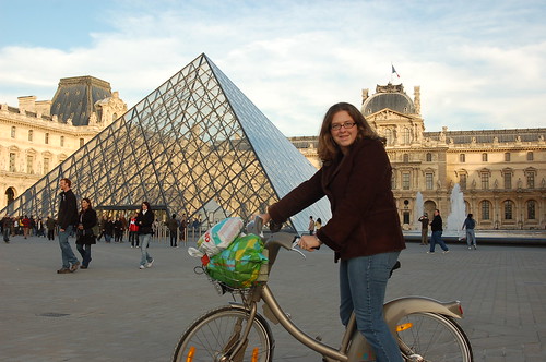 Chels at the Louvre