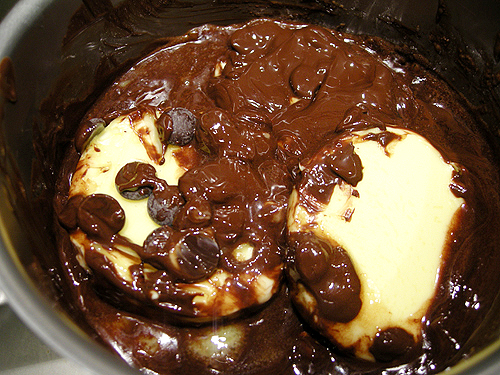 Pecan Chocolate Muffins (美洲胡桃巧克力馬芬蛋糕)-090429