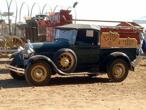 1929 Ford Model A Roadster Pickup 01