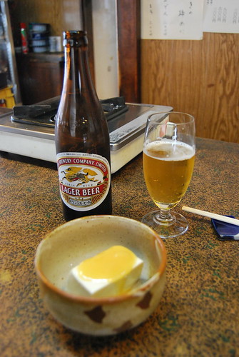 Kirin Beer con tofu y salsa de miso