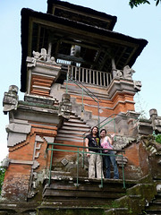 Pura Taman Ayun, Mengwi in Bali - Suanie and Fireangel at the drum tower