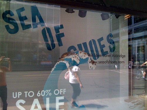 HRseaofshoes