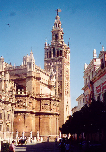 Seville Cathedral and La Giralda, summer 2002 por wrightrkuk.