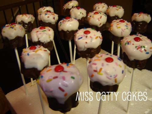 cars cake pops. Cherry Cupcake Cake Pops 2009