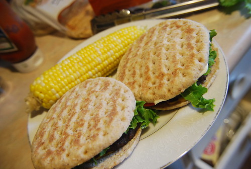 Bison burgers and corn