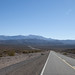 Lunga strada dopo il confine nella provincia di Mendoza