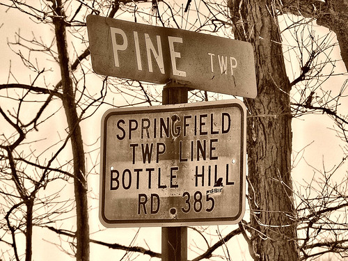 sepia springfield sign
