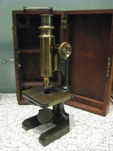 microscópio do início do século XX