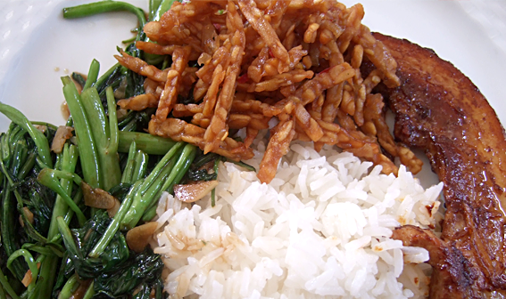 Tempeh goreng with kangkung and porkbelly