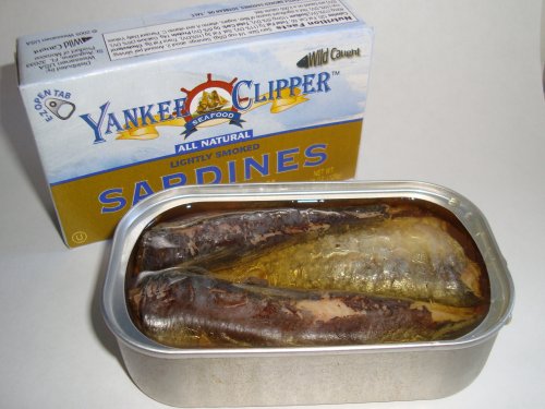 Yankee Clipper All Natural Lightly Smoked Sardines in Soybean Oil.
