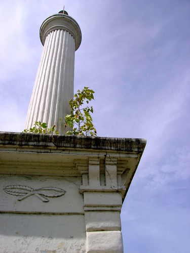 The white stone monument dedicated to Legazpi
