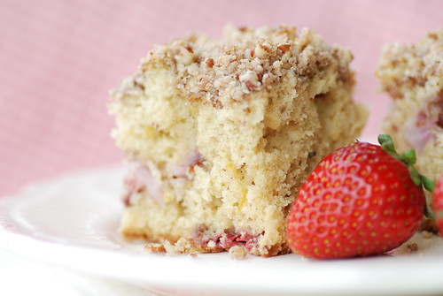 strawberry crumb cake 2