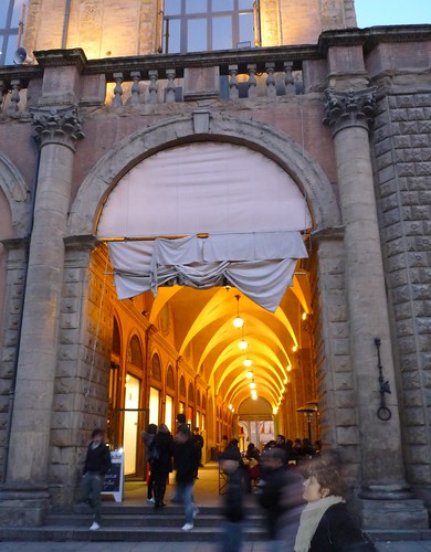 covered arch walkway1