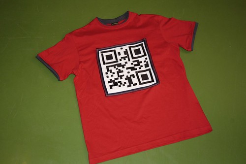 Velcro QR code T-shirt