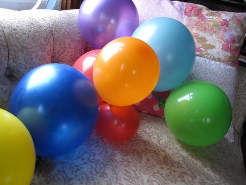 cinco balloons 2