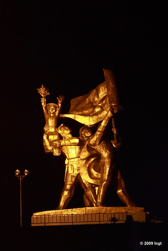Tượng đài Điện Biên Phủ