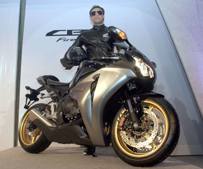 2009 honda cb1000rr -- extension of the Fireblade, 2009 honda cb1000rr , 2009 honda motorcycles, 