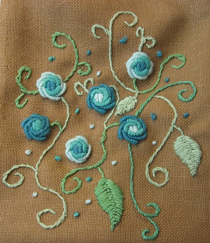 embroidered pouch - details