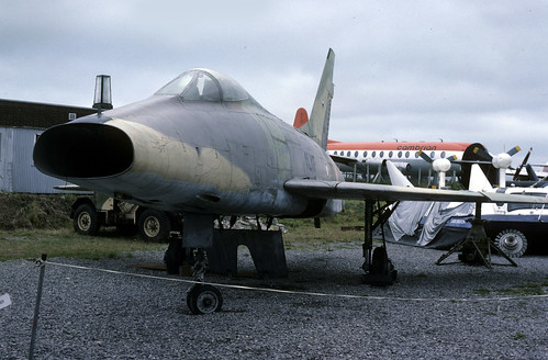 F-100 Super Sabre: Armee de l'Air F-100D 54-2160 South Wales Air Museum