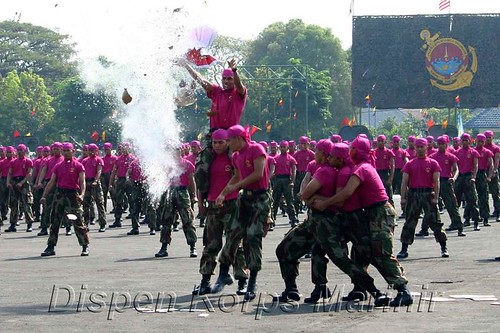 528 Taruna Akademi TNI Tingkat I Kunjungi Korps Marinir