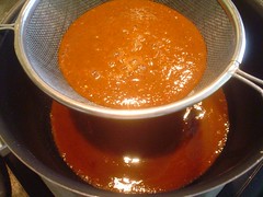 Colando la salsa