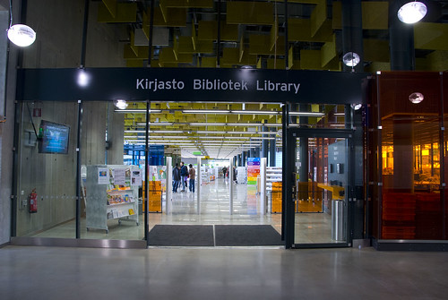 kirjaston-ovi