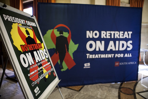 Во время визита Обамы в Африку AHF заявляет: «СПИДу не отступать!»