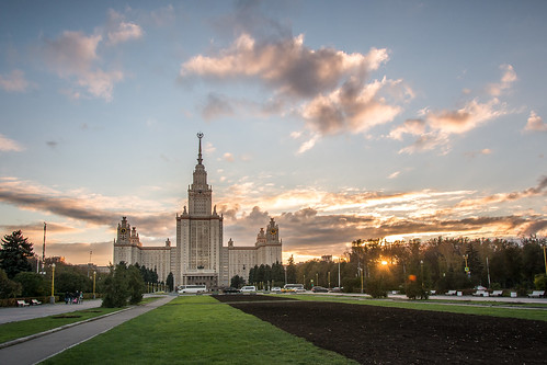 Moscow State University ©  kuhnmi