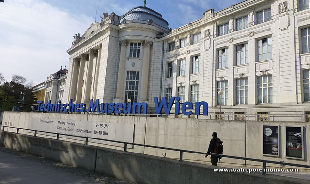 Entrada al museo de la tecnologia de Viena