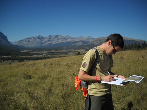 volunteers doing research project at ya ha tinda ranch in banff national park2