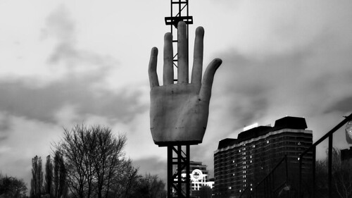 Giant hand in the Muzeon Park of Arts, Moscow ©  kryshen