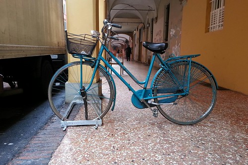 Bicicletta azzurro ©  Olatz eta Leire